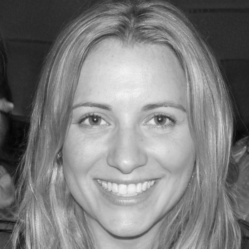 Prof. Dr. Anna Richter - Expertin für Post-Merger Integration und Unternehmensführung